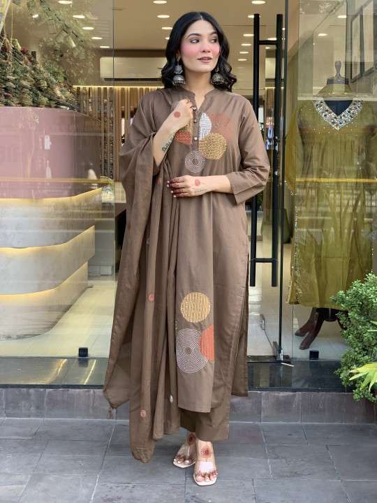 Women's Cotton Embroidery Straight Kurti Pant With Dupatta Set - Image 5
