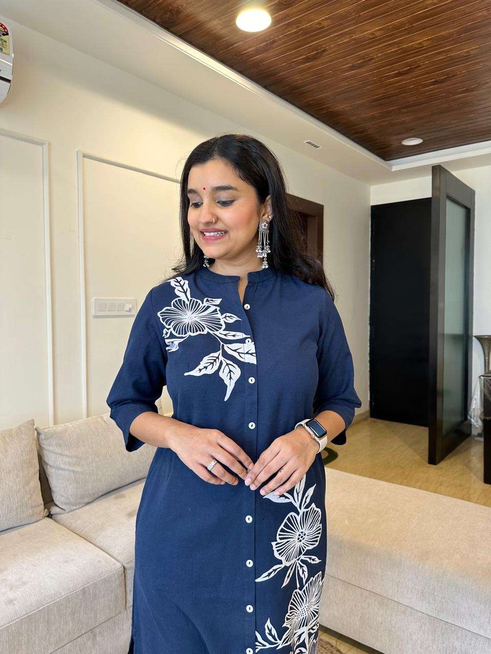 Women's Cotton Floral Printed Straight Kurti With Pant Set - Image 2
