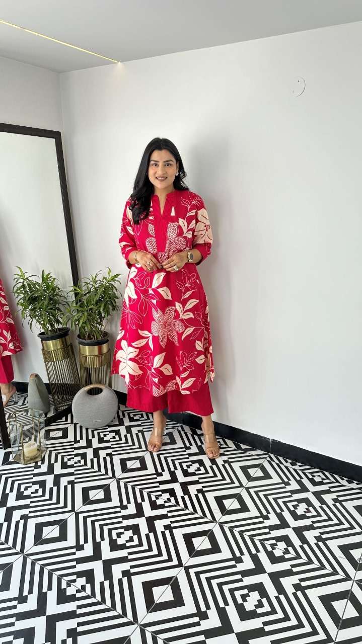 Women's Cotton Floral Printed Straight Kurti With Pant Set - Image 2