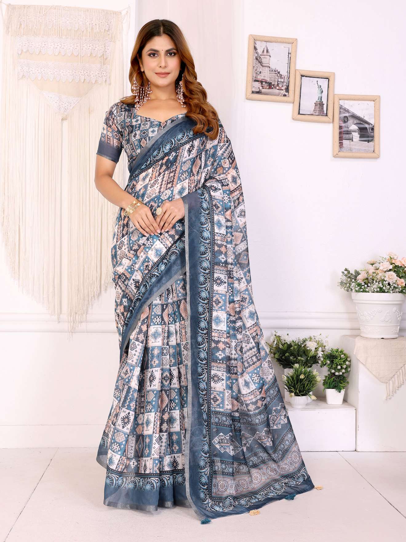 Stylish White Chanderi Saree with Digital Geometric Print ? Modern & Elegant