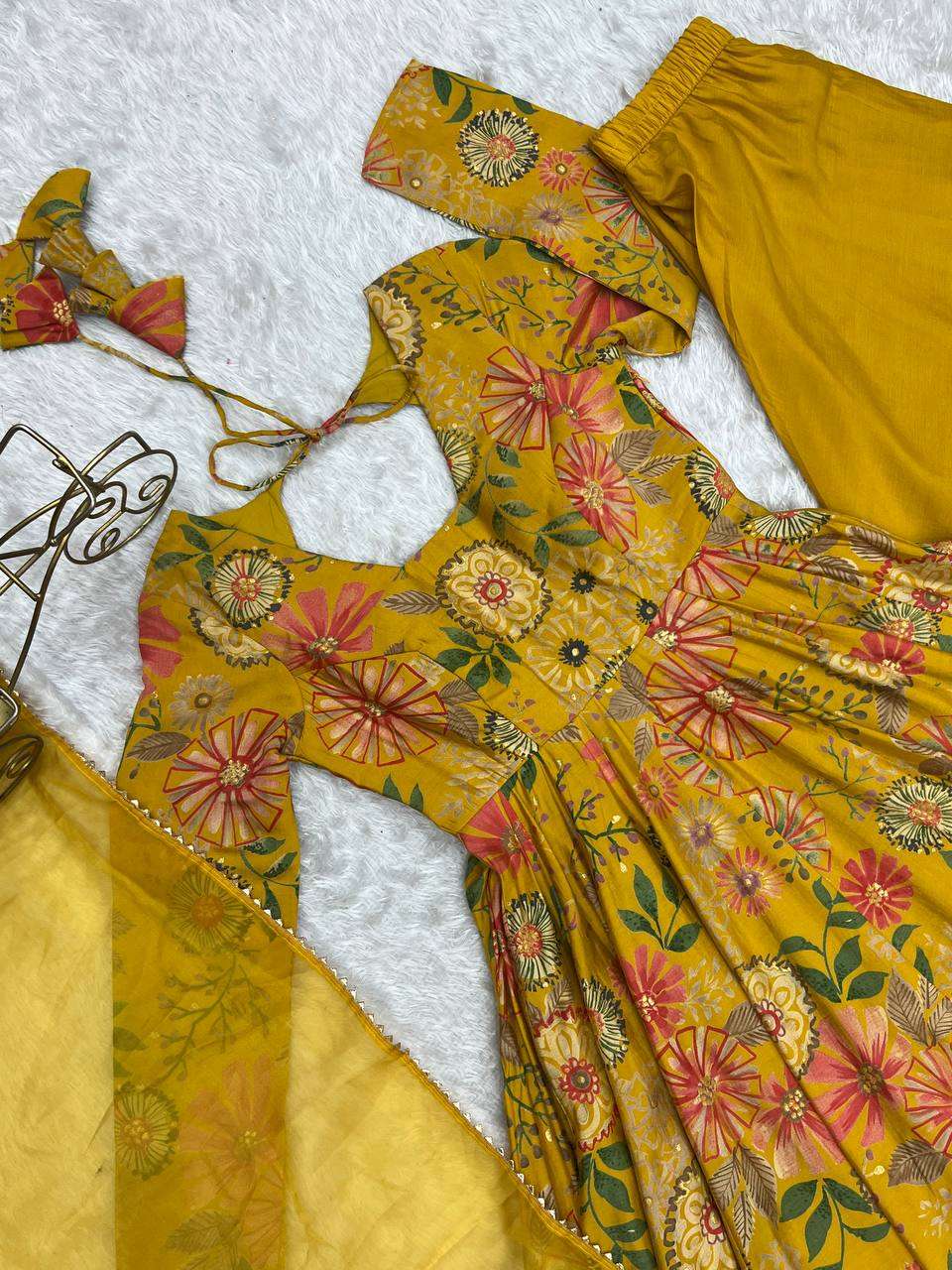 Women's Pure Romansilk Chanderi Printed Anarkali Kurti With Palazzo & Dupatta Set - Image 2