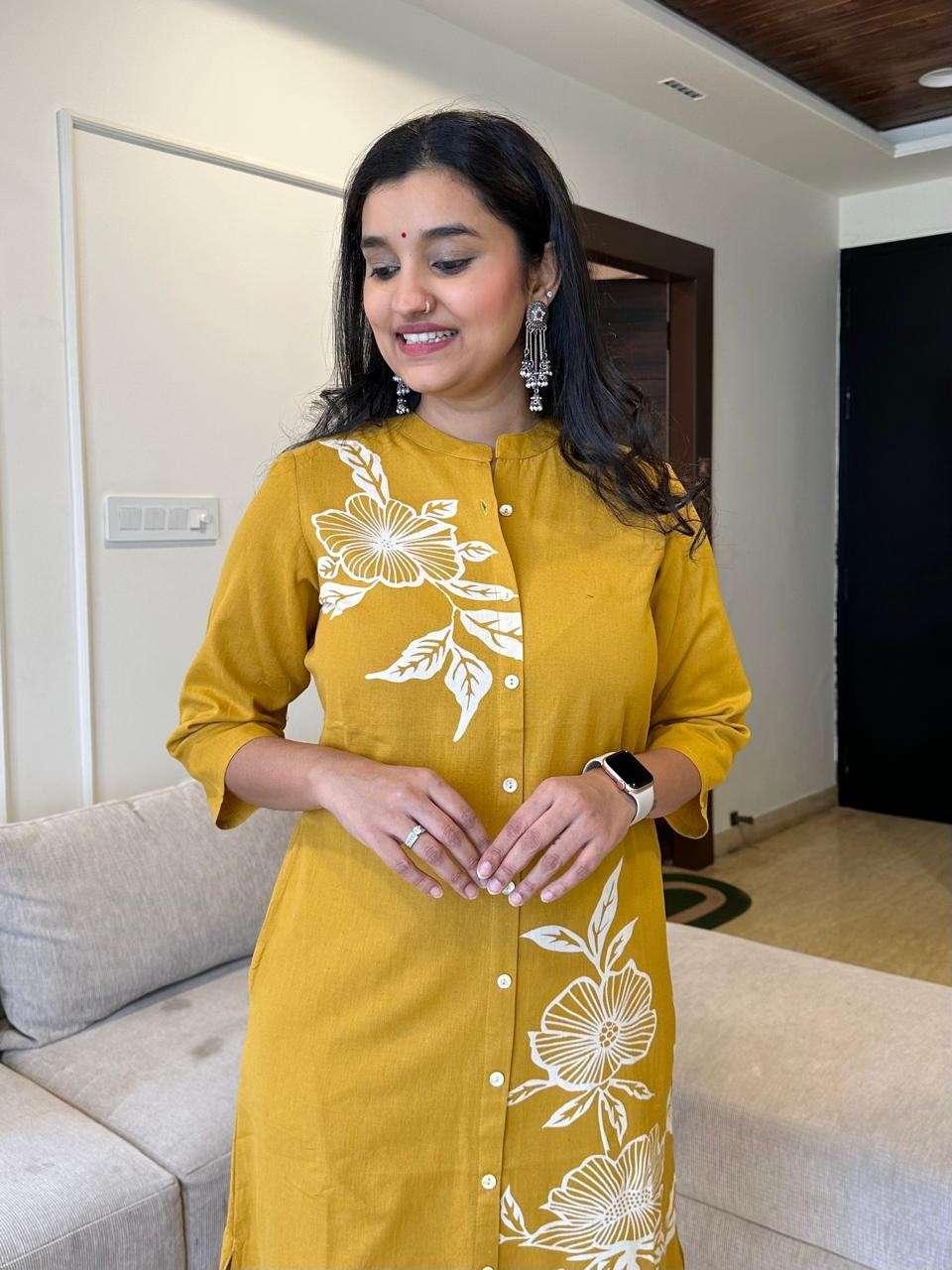 Women's Cotton Floral Printed Straight Kurti With Pant Set - Image 2