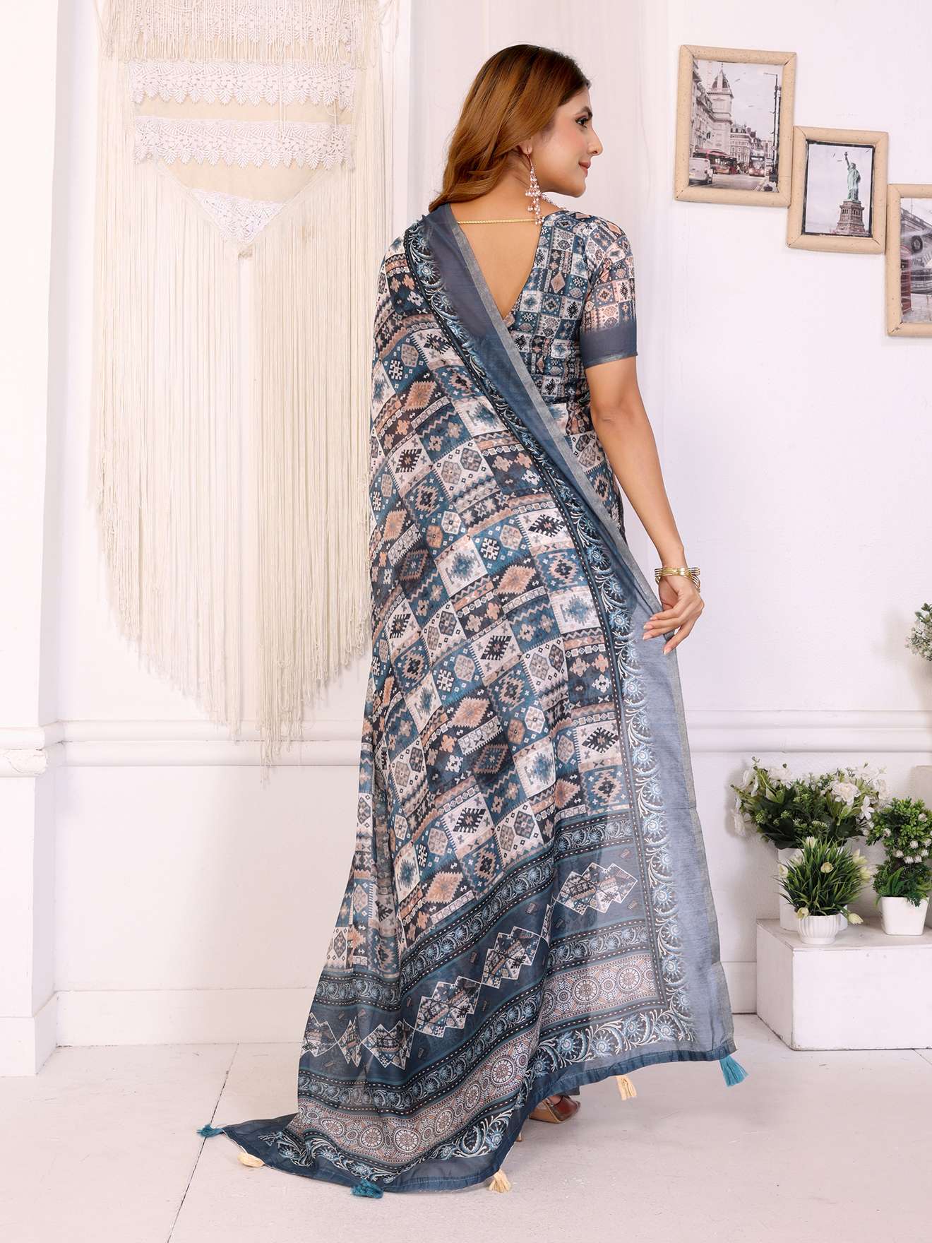 Stylish White Chanderi Saree with Digital Geometric Print ? Modern & Elegant - Image 4