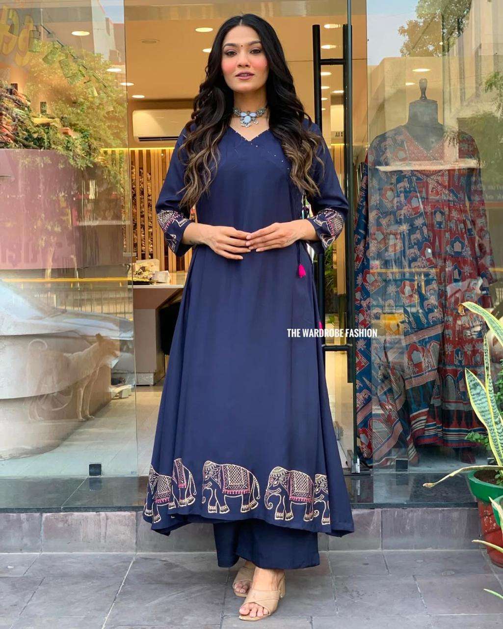 Women's Rayon Embroidered Straight Kurti With Pant Set - Image 2